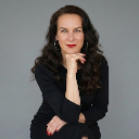 Dr. Mira Kossow, Founder of Sigmerra